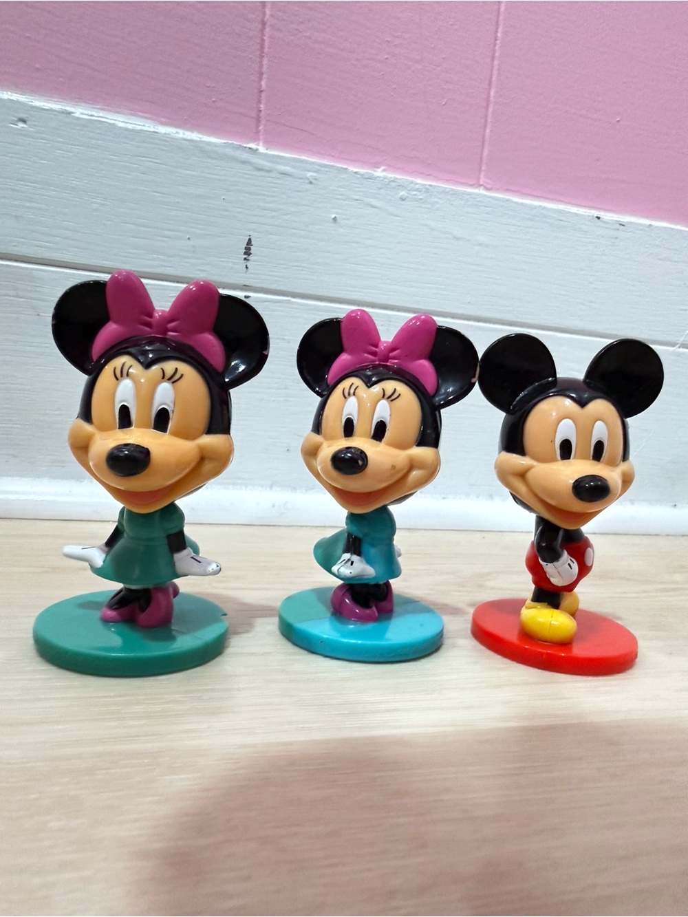 Minnie & Mickey Figure Set - Pink Bow, Green & Red Bases